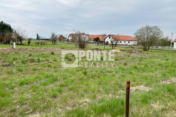Prodej pozemku pro bydlení,  1491 m², Chvojenec, Pardubický kraj