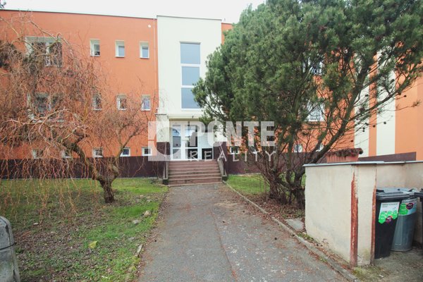 Prodej družstevního bytu 3+kk + lodžie +3 sklepy, 71 m² v obci Velké Přílepy, okres Praha-západ, 2.NP, cihla