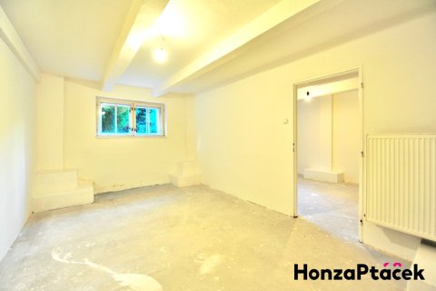 Prodej  Ateliér Palmovka realitní makléř • realitní kancelář • realitní služby nejen v Praze x3