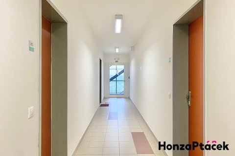 Prodej bytu Freyova realitní makléř • realitní kancelář • realitní služby nejen v Praze x8