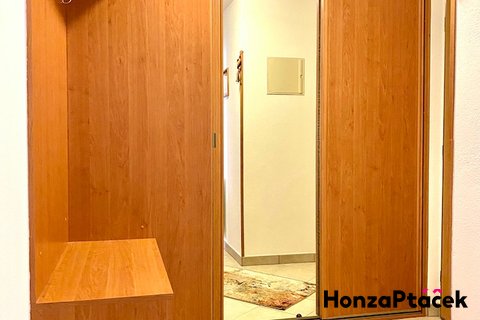 Prodej bytu Počernická realitní makléř • realitní kancelář • realitní služby nejen v Praze x9