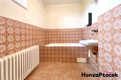 Prodej Rodinného domu Sadská realitní makléř • realitní kancelář • realitní služby nejen v Praze21