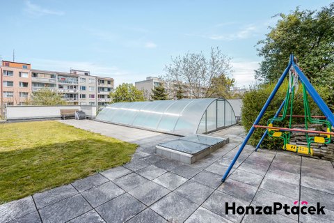 Prodej bytu v ulici Baarova BB centrum realitní makléř • realitní kancelář • realitní služby