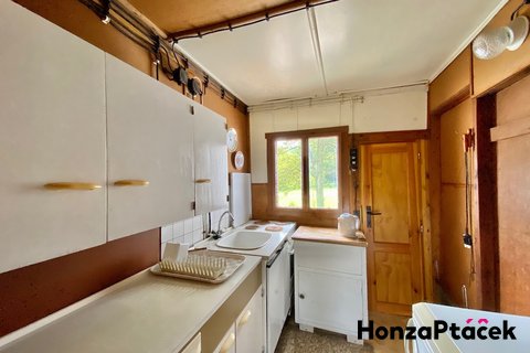 Prodej chaty Psáry Modřany realitní makléř • realitní kancelář • realitní služby nejen v P