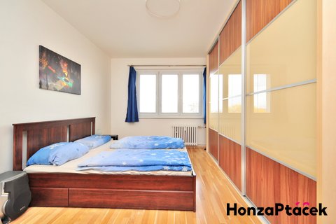 Prodej bytu Nad Úžlabinou Malešice Praha realitní makléř v Praze, realitní kancelář1