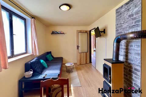 Prodej chaty TÝNEC NAD SÁZAVOU realitní makléř v Praze, realitní kancelář3