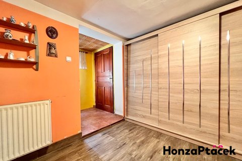 Prodej rodinného domu Svídnice Dymokury realitní makléř v Praze, realitní kancelář10