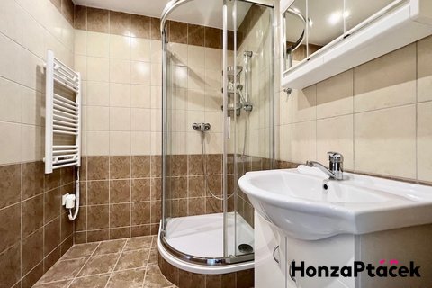 Prodej bytu Radomská Bohnice Troja Praha realitní makléř v Praze, realitní kancelář5