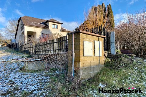 prodej stavebního pozemku v obci Hrusice realitní makléř | realitní kancelář | reality Praha a okolí