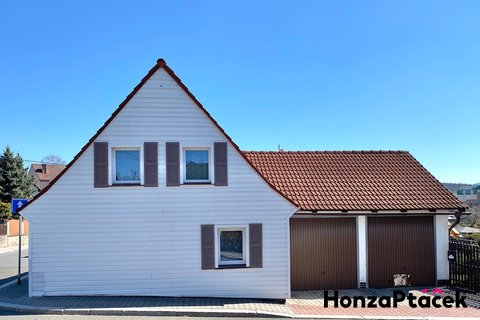 Prodej rodinného domu Frýdlant realitní makléř • realitní kancelář • realitní služby nejen v Praze2