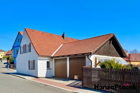 Prodej rodinného domu Frýdlant realitní makléř • realitní kancelář • realitní služby nejen v Praze1