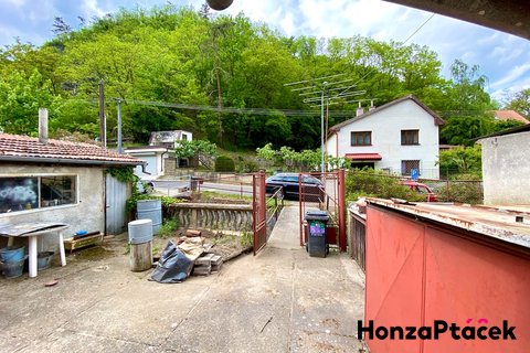 Prodej rodinného domu Úholičky - Podmoráň realitní makléř • realitní kancelář • realitní služby neje