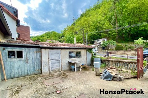 Prodej rodinného domu Úholičky - Podmoráň realitní makléř • realitní kancelář • realitní služby neje