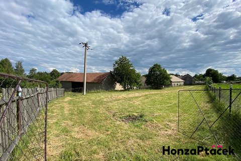 Prodej rodinného domu zemdělské usedlosti Chrastov Horní Cerekev realitní makléř • realitní kancelář
