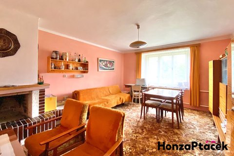Prodej rodinného domu zemdělské usedlosti Chrastov Horní Cerekev realitní makléř • realitní kancelář