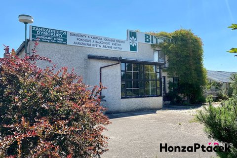 Prodej zahradnictví Bittman Dymokury kormerční areál realitní makléř • realitní kancelář • realitní