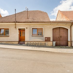 Prodej rodinného domu 4+kk s pozemkem 1430 m2, Perná, okr. Břeclav
