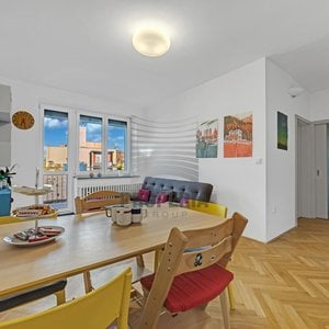 Prodej bytu 3+1 s prostorným balkonem v cihlovém domě v Brně - Černých Polích 76 m2