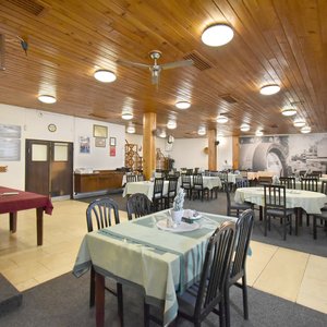 Pronájem, zaběhlé restaurace Krček, 420 m2, Tišnov
