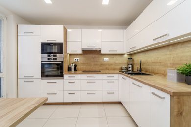Prodej bytu 3+1 s lodžií po kompletní rekonstrukci v Ostravě, Ev.č.: 00372