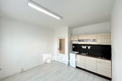Pronájem bytu 1+1,  37m², Karviná - Hranice, Slovenská, Ev.č.: 00499