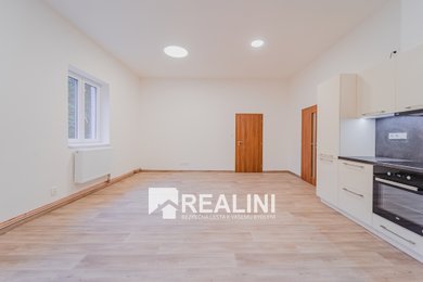 Pronájem bytu č. 9 - 2+kk, 67,9 m² na ulici Ruská - Ostrava - Vítkovice, Ev.č.: 00514