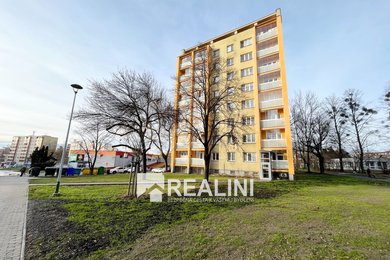 Prodej bytu 3+1 se zasklenou lodžií, 64m², Karviná, ulice Čajkovského, Ev.č.: 00536