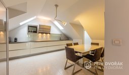 Pronájem bytu 3+1 135 m², ulice Dělnická, Dolní Břežany - část obce Dolní Břežany