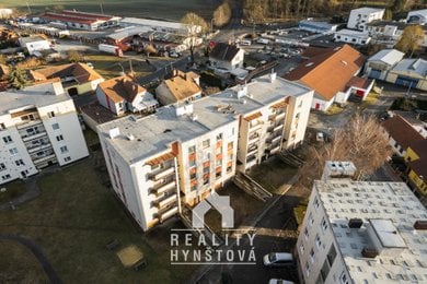 Prodej bytu 2+1 po částečné renovaci, vhodný na investici i k bydlení, v Jevíčku, v žádané lokalitě, CP 65,60 m²,, Ev.č.: 22010444