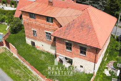 Prodej dvoupodlažního rodinného domu v obci Chrastavec, CP 455 m2,, Ev.č.: 22010485