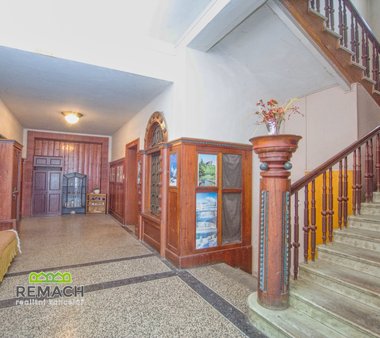 Prodej, bytový dům,  942m²,  8 bytů a pozemek 2783m² - Skuhrov nad Bělou (ŠkodaAUTO 4km, SKI areál Deštná 11km, Rychnov nad Kněžnou 10km, Náchod 29km, Hradec Králové 29km, Pardubice 49km, Praha 144km)