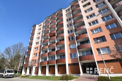 Pronájem bytu 3+1 o ploše 74 m2 v klidné části Lesné na ulici Ježkova s lodžií a výhledem na Brno, Ev.č.: 00753-1