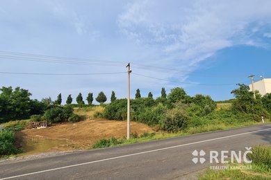 Prodej stavebního pozemku v Žebětíně o velikosti 1735 m2 na okraji obce pro výstavbu provozovny či RD, Ev.č.: 00785-2