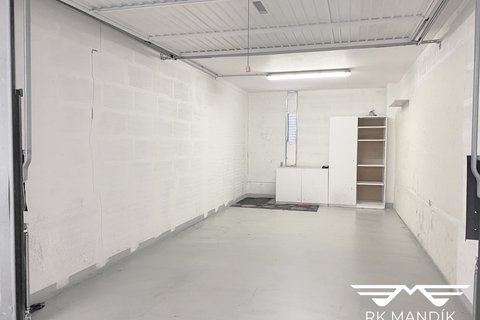 pronajem-garaze-ul-lovosicka-17m2-praha-prosek-1