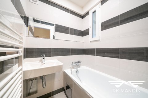 pripravujeme-pronajem-byty-2-1-51-m2-praha-liben-492-rokytka-14-7a3e0e