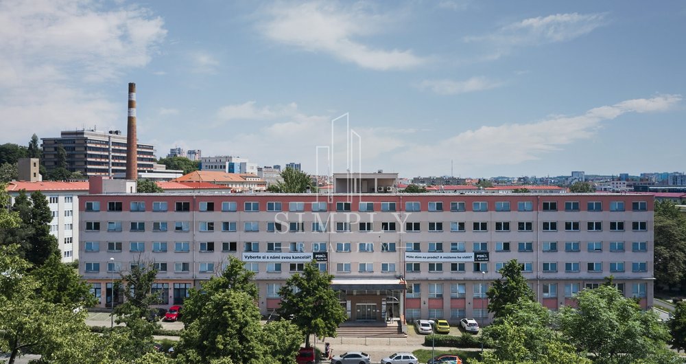 Pronájem skladu 34m2, Praha 10 - Vršovice