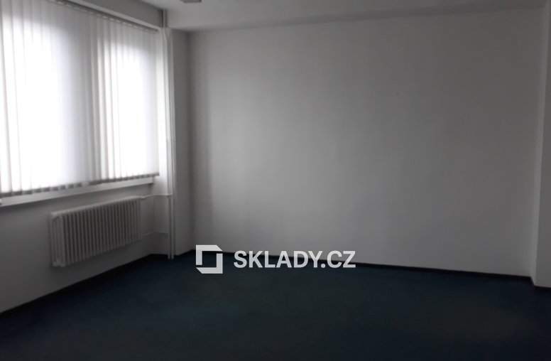 Kancelářské místnosti v budově A o ploše 30 – 31m2 (3)