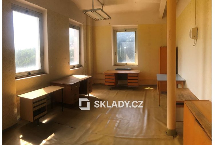 stí nad Labem - kancelář..