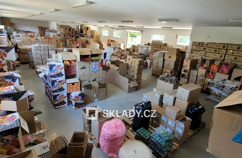 Sklad s showroomem a kanceláří (6)