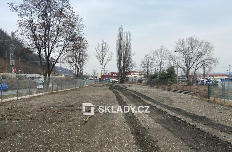 Venkovní plocha  3900m2 (2)