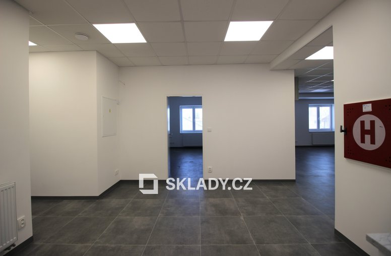 Objekt 620 m2 - Kyje (3)