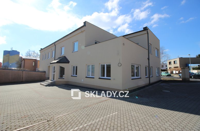 Objekt 620 m2 - Kyje (1)