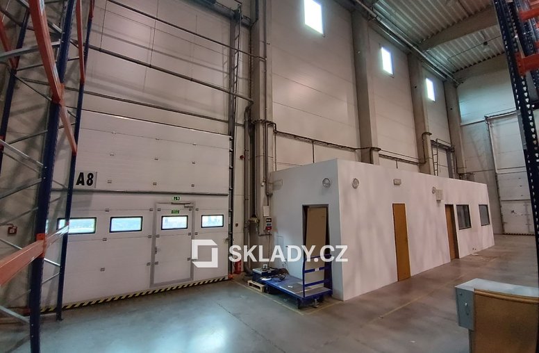 Hala 1 100 m2 (5)