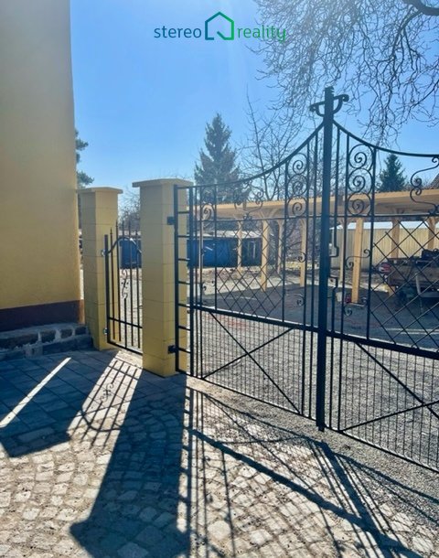 brána