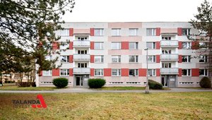 Prodáme družstevní byt  3+1,  62 m² - Hradec Králové, klidné sídliště, park s hracími prvky před domem - Nový Hradec Králové