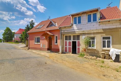 Prodej rodinného domu 5+1 v Omicích, okres Brno-venkov, 1349 m²
