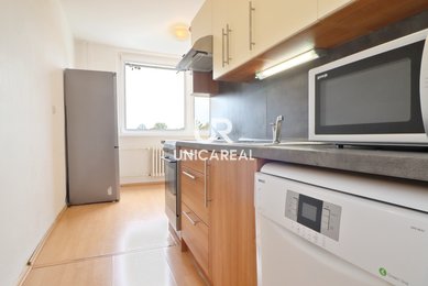 Prodej bytu 2+1, 60 m² - Újezd u Brna