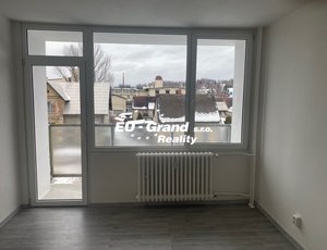 Pronájem bytu 1KK s balkonem ve Varnsdorfu