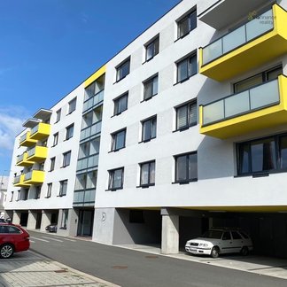 Pronájem bytu 2+kk, 55m² - Pardubice - Zelené Předměstí
